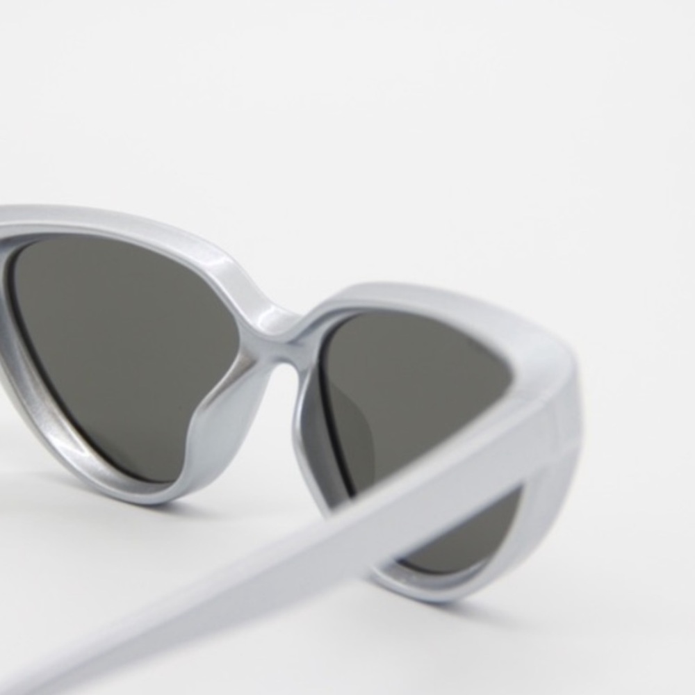 Balenciaga Metallic Silver BB0149S Cat Eye Unisex Sunglasses - Picture 6 of 9